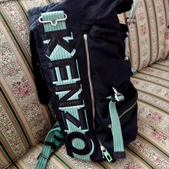 ✨HOST PICK✨ Kenzo Nylon Backpack 🐯 - Picture 2 of 5
